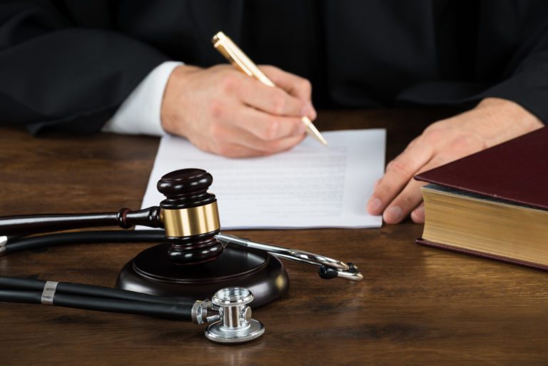 Medical Malpractice Lawyer Arizona Legal.Better.®