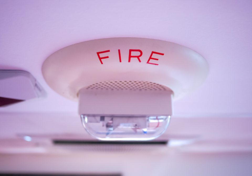 Mesa, AZ – Two Hospitalized After Fire at Apartment Complex at Red Mountain Fwy and McKellips Rd