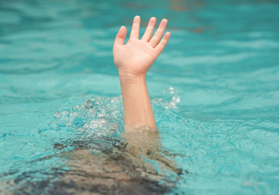 Phoenix, AZ – Toddler Fighting for Life After Being Pulled From 45th Ave Pool