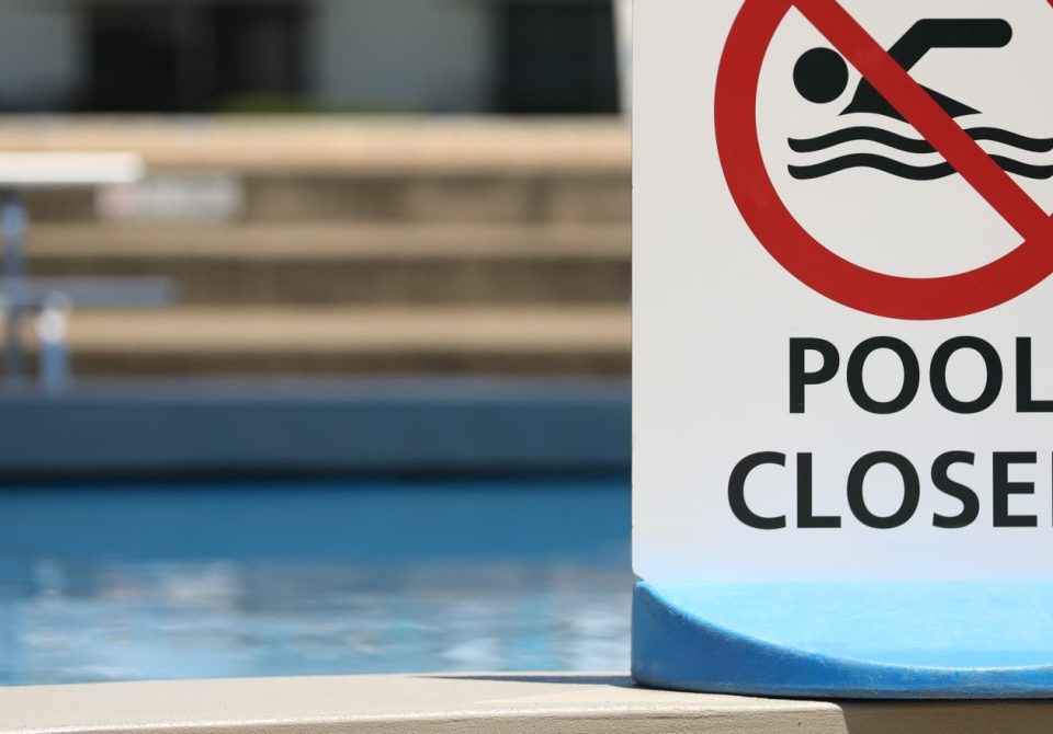 Phoenix, AZ – Police Investigate Drowning Death of Five-Year-Old at Apartment Pool at 30th St and Osbourne Rd