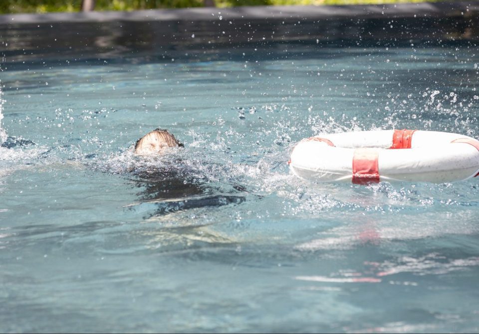 Phoenix, AZ – Two-Year-Old Dies After Being Pulled From Pool at N 101st Ave and W Campbell Ave